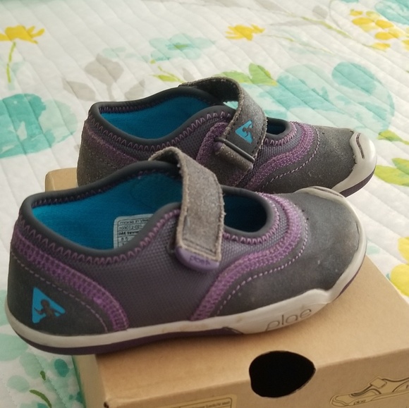 plae kids shoes